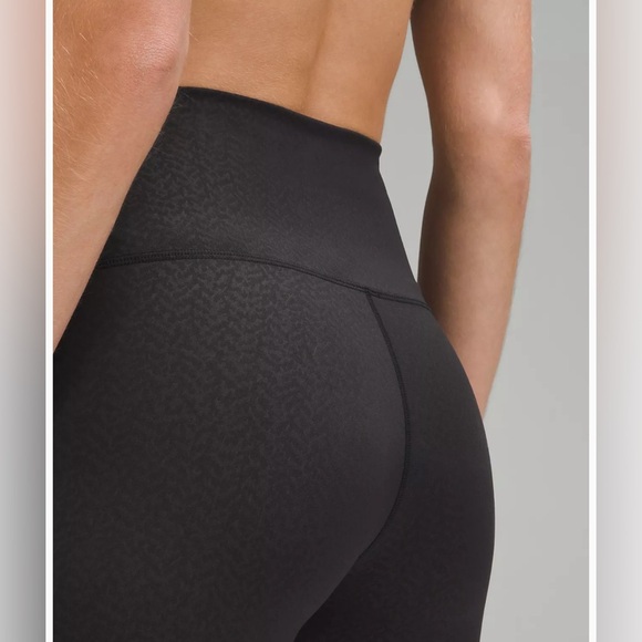 NWT Lululemon Wunder Train High-Rise Tight 25" Distressed Twill Emboss Black 4 - Picture 5 of 11